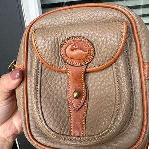 VERY RARE LIMITED EDITION Dooney & Bourke Vintage Mini Camera Bag Leather